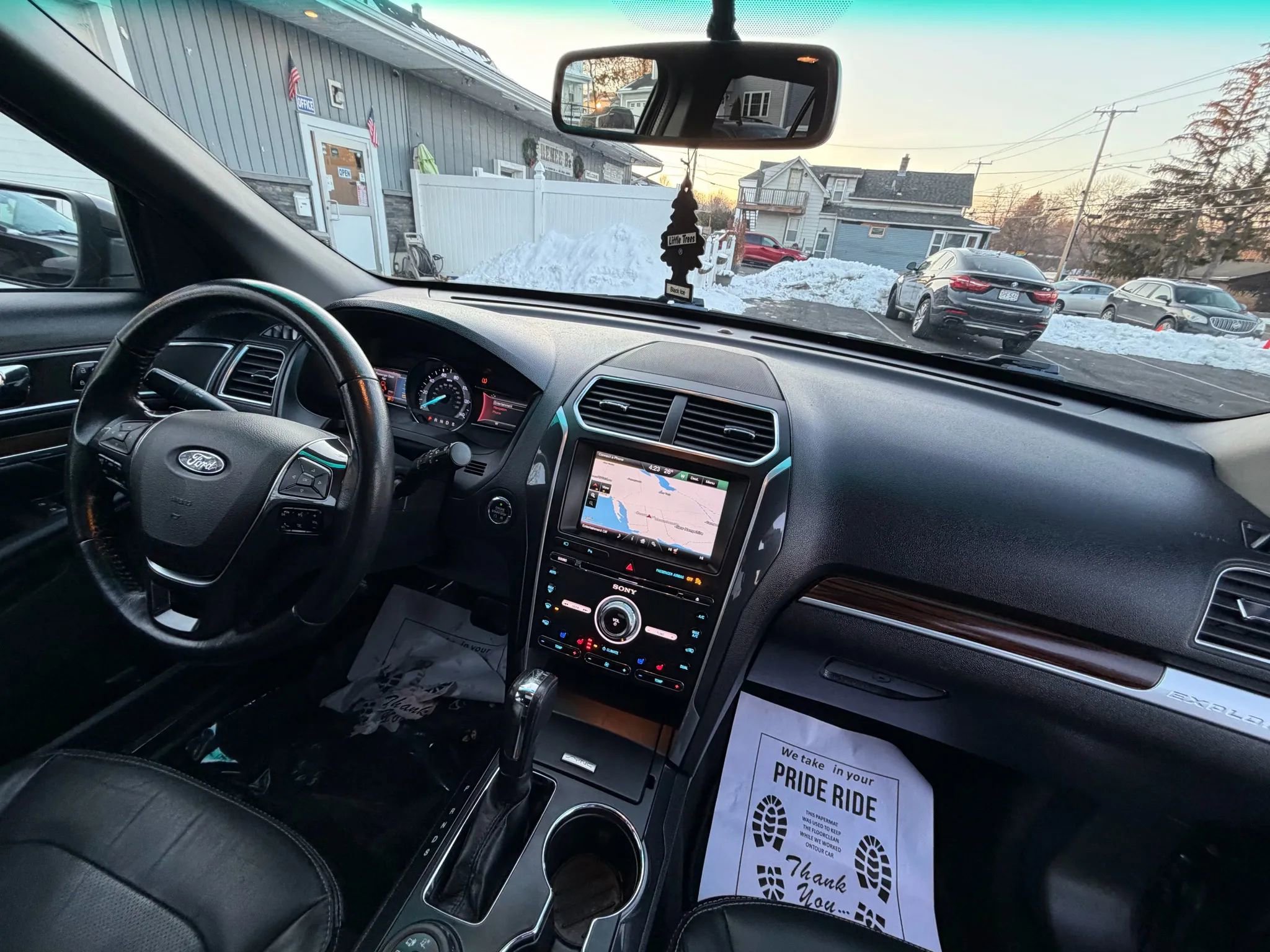 Used 2016 Ford Explorer Limited image 21