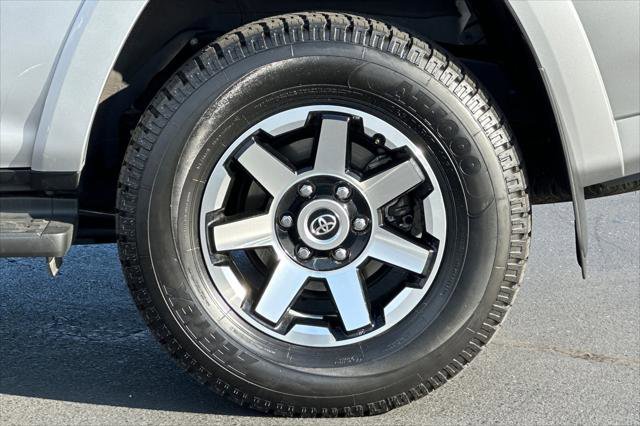 Certified 2024 Toyota 4Runner TRD Off-Road image 31