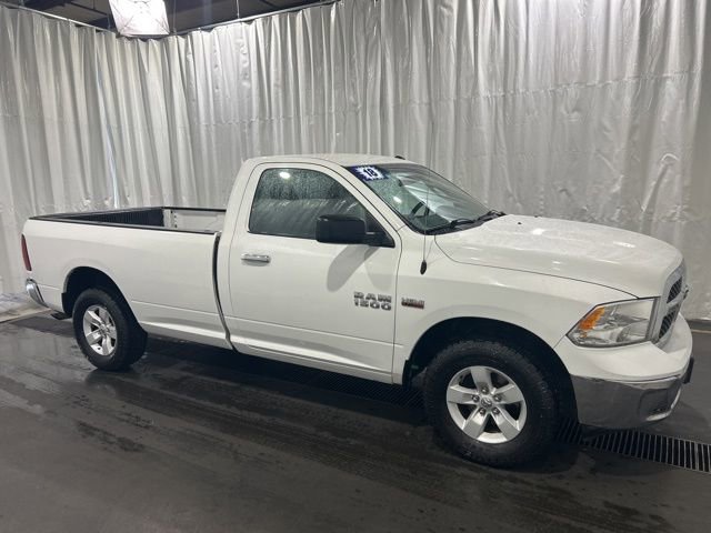 Used 2018 RAM 1500 Classic SLT AWD/4WD image 2