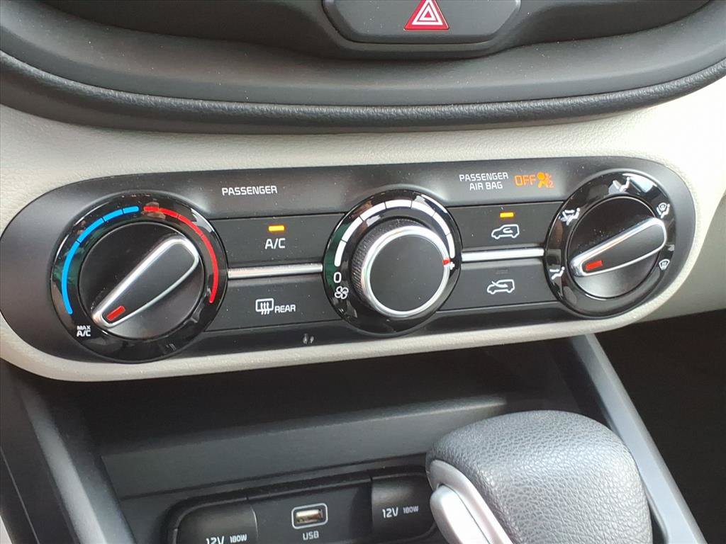 Used 2023 Kia Soul LX FWD image 29