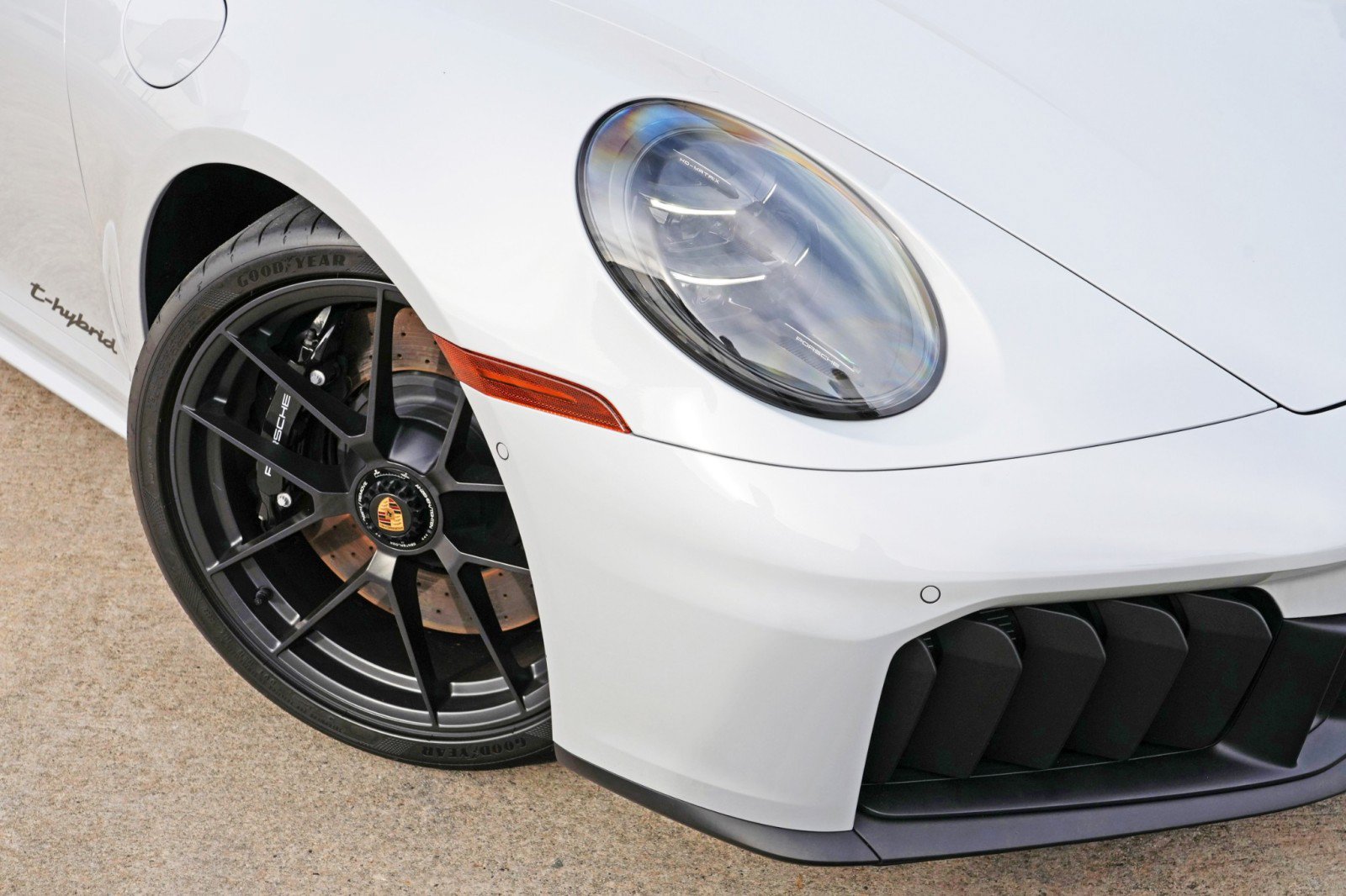 Used 2025 Porsche 911 Carrera GTS RWD image 63