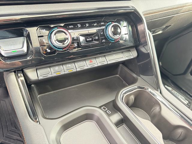 Used 2025 GMC Sierra 2500 AT4 w/ AT4 Premium Plus Package image 16