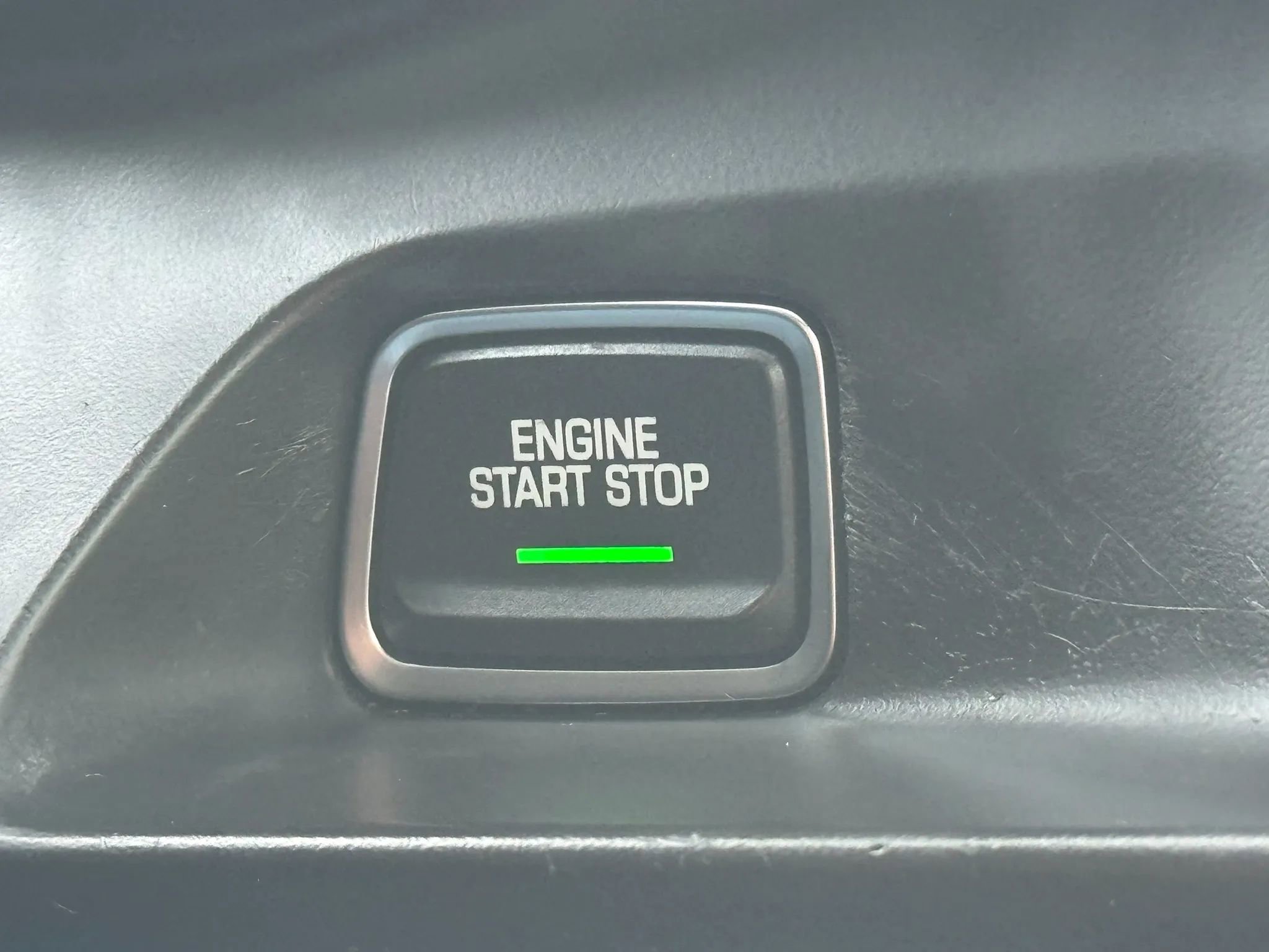 Used 2018 Chevrolet Camaro SS RWD image 33