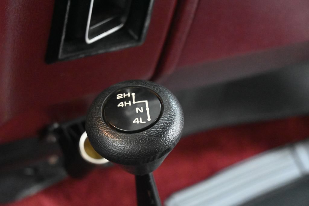 Used 1989 Dodge Ramcharger 4WD image 11