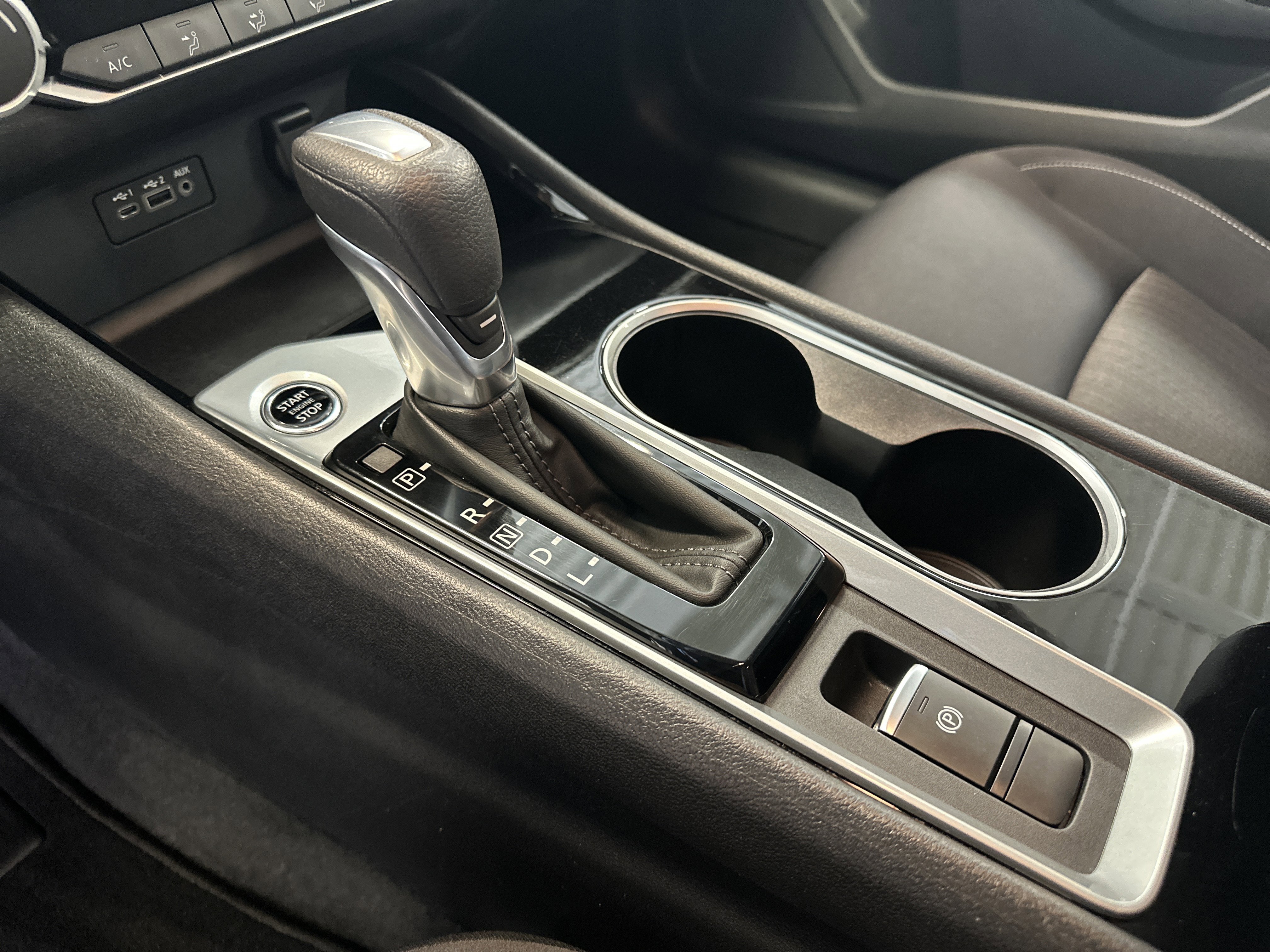 Used 2024 Nissan Altima 2.5 SV image 28