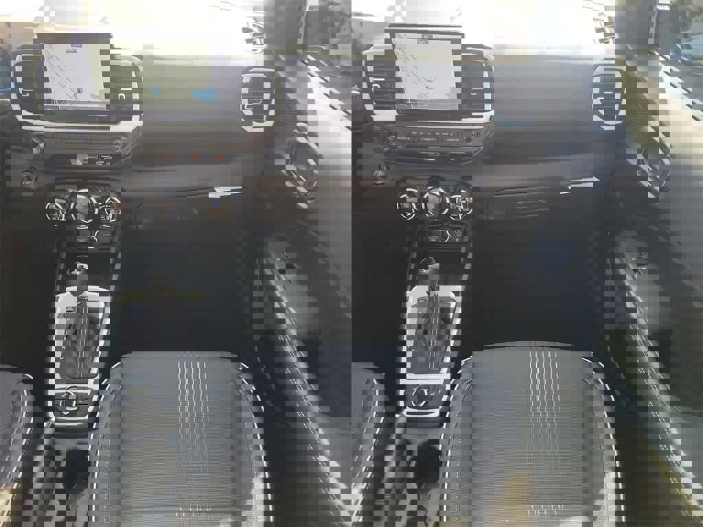 New 2025 Hyundai Venue Limited image 12