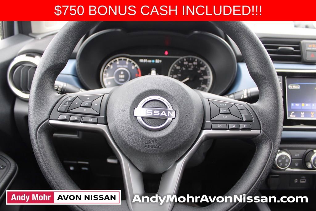 New 2025 Nissan Versa SV w/ Trunk Package image 15