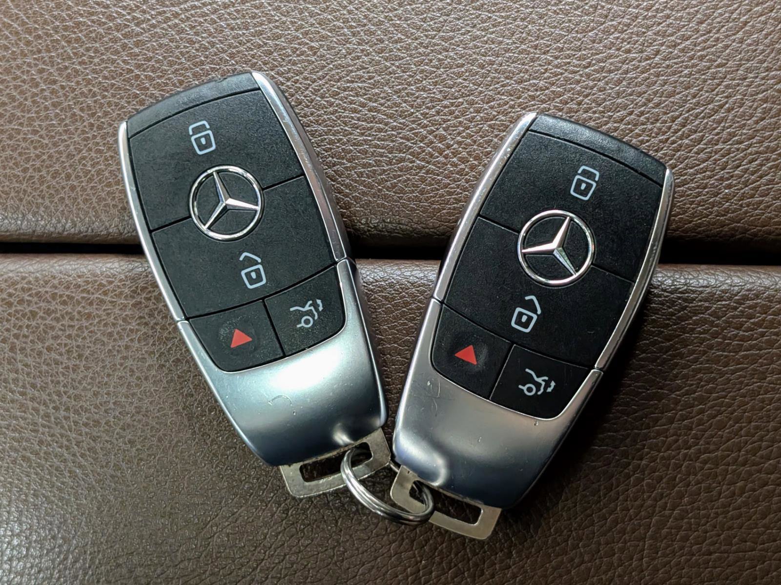 Used 2024 Mercedes-Benz GLS 450 4MATIC w/ Pinnacle Trim Package image 52