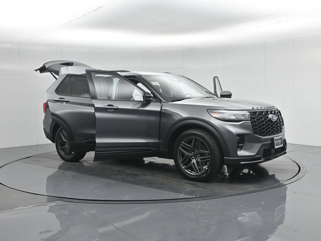 New 2026 Ford Explorer ST-Line w/ ST-Line Street Pack RWD image 37