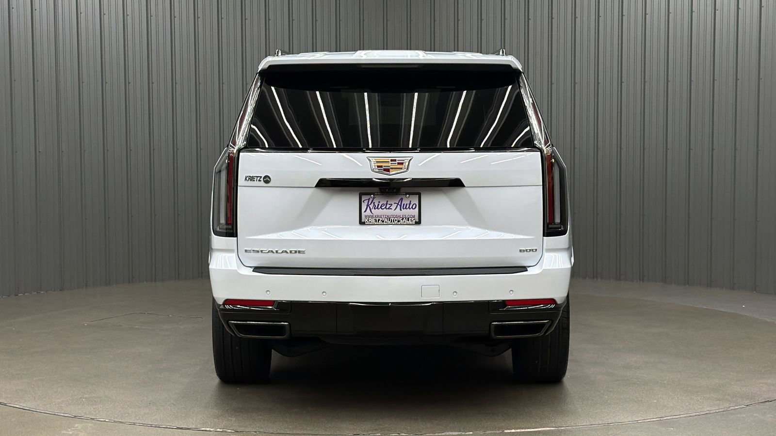 Used 2026 Cadillac Escalade ESV Sport w/ Touring Package AWD/4WD image 4