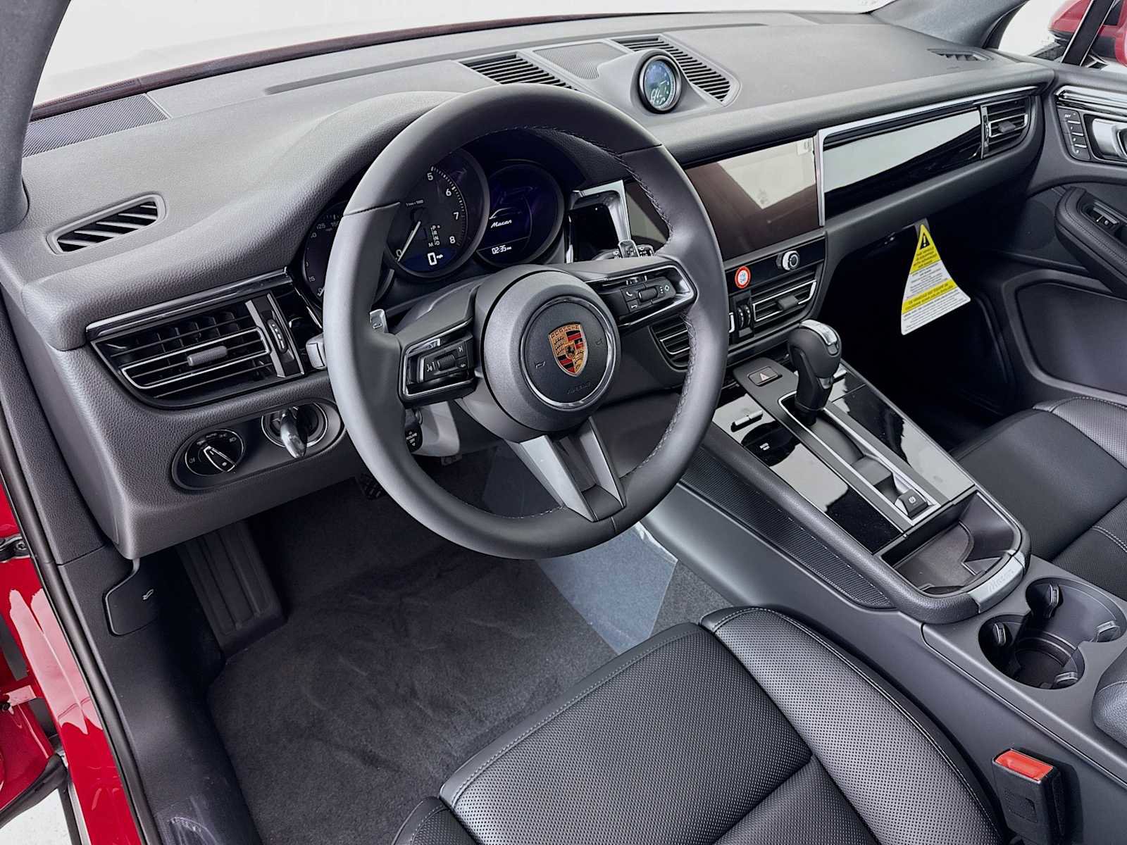New 2026 Porsche Macan AWD/4WD image 4