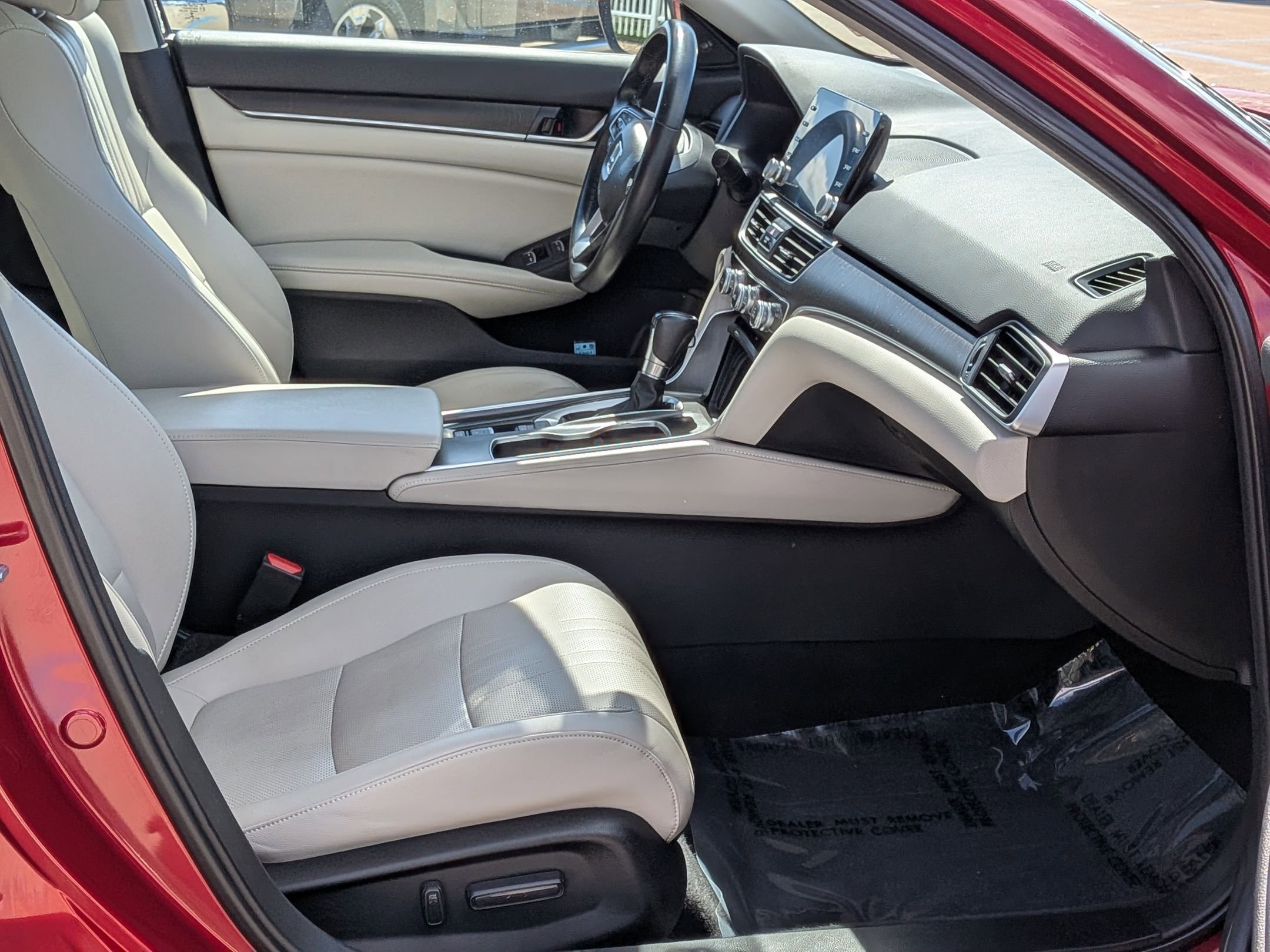 Used 2022 Honda Accord EX-L image 29