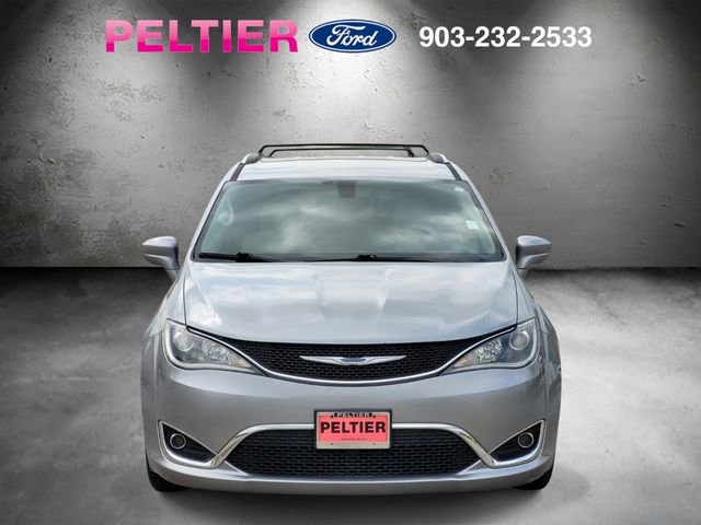 Used 2019 Chrysler Pacifica Touring-L Plus w/ Tire & Wheel Group image 2