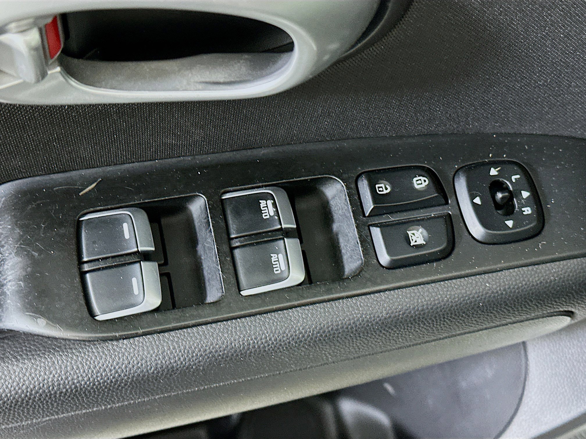 Used 2017 Kia Soul + image 15