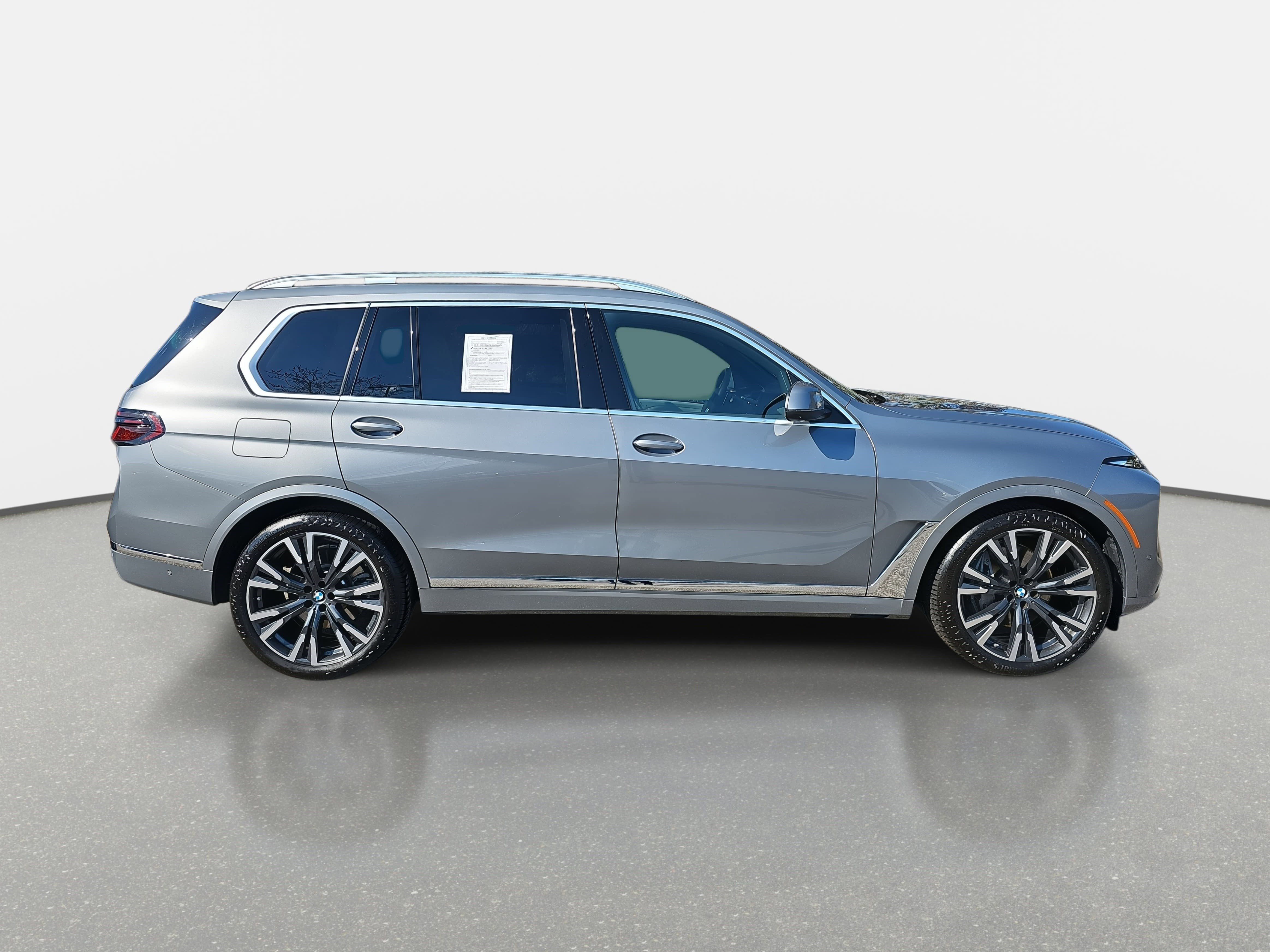 Certified 2024 BMW X7 xDrive40i image 5