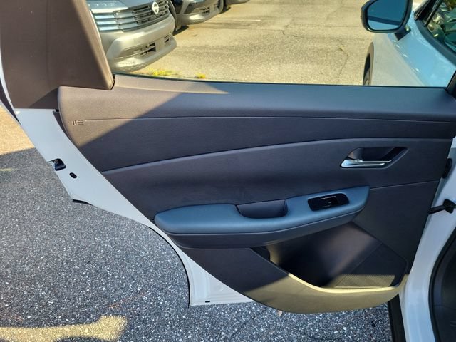 New 2026 Nissan Leaf SV+ w/ Floor Mat Package (SV+) FWD image 12