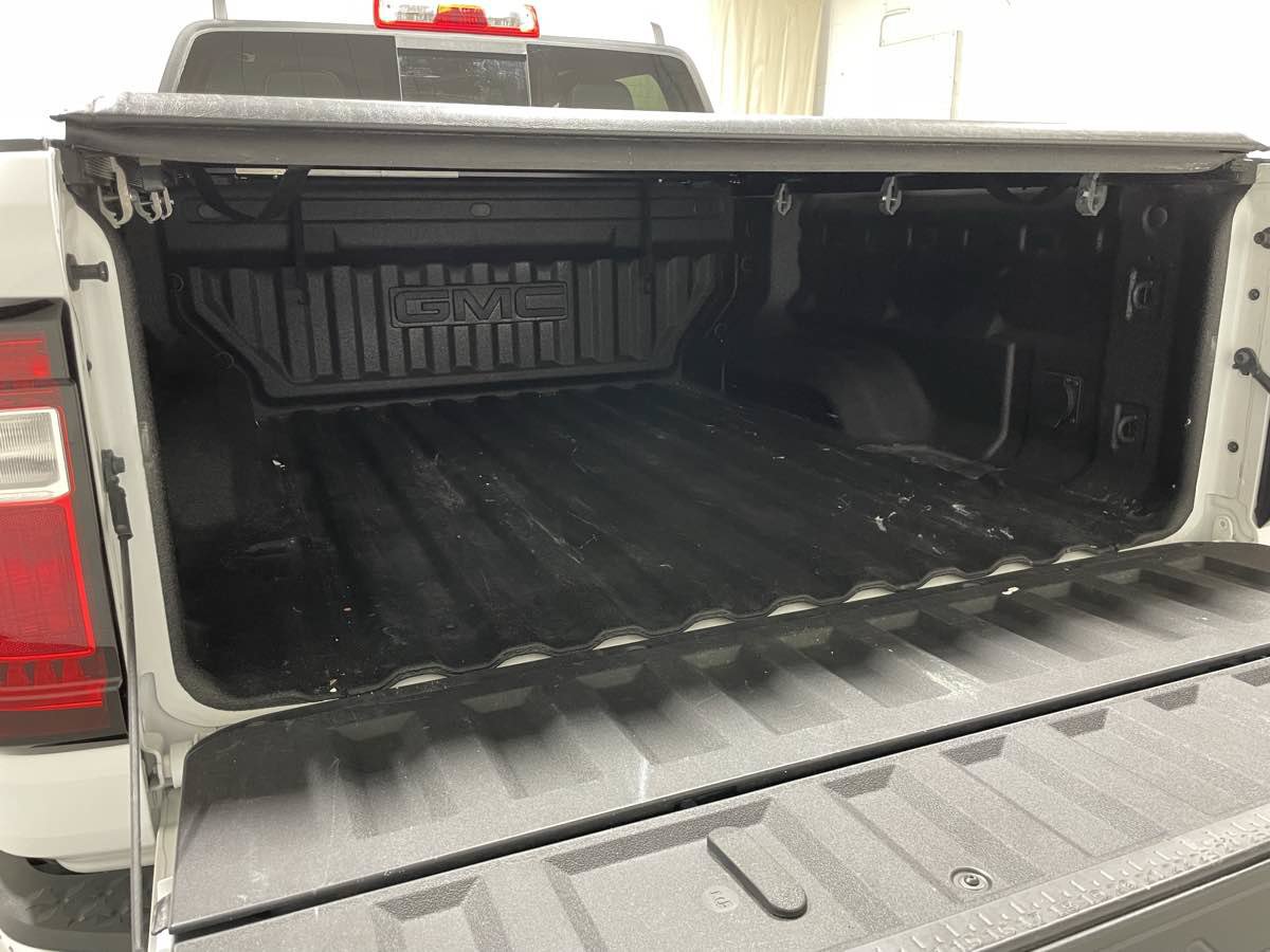 Used 2023 GMC Canyon AT4 w/ AT4 Premium Package AWD/4WD image 19