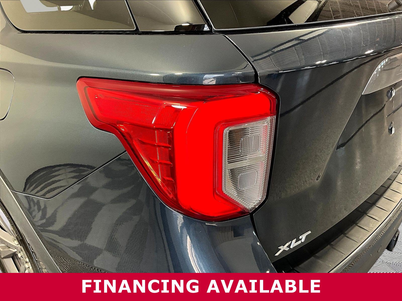 Used 2023 Ford Explorer XLT w/ Equipment Group 202A AWD/4WD image 23