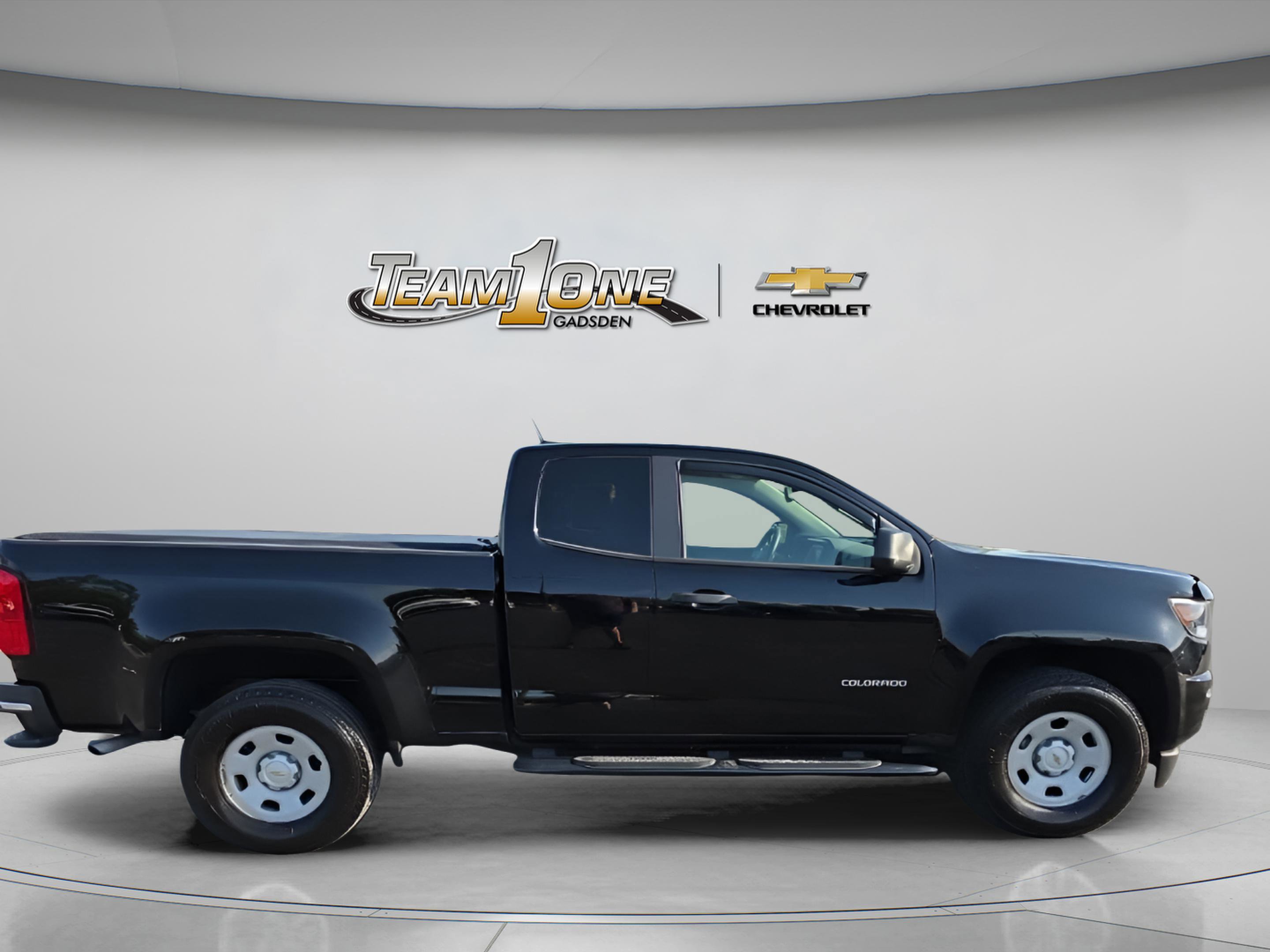 Used 2017 Chevrolet Colorado W/T w/ WT Convenience Package image 9