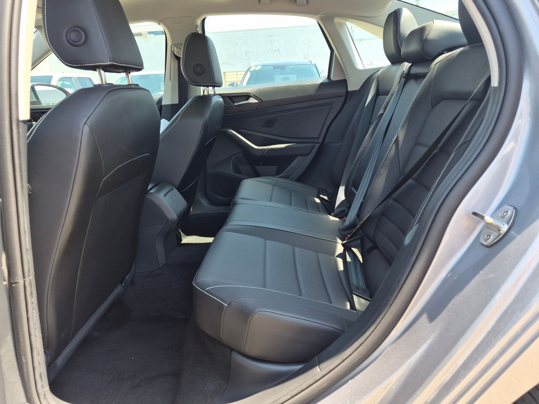 Used 2024 Volkswagen Jetta SE w/ Panoramic Sunroof Package FWD image 28