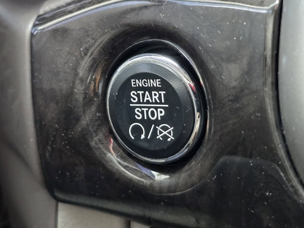 Used 2013 Jeep Grand Cherokee Laredo image 11