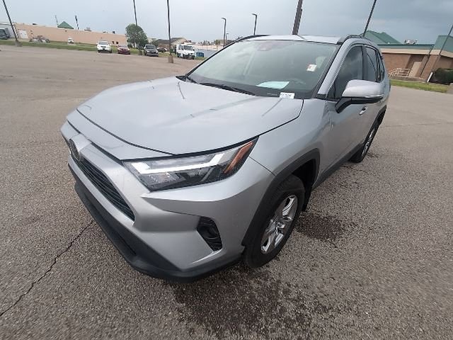 Used 2025 Toyota RAV4 XLE w/ Convenience Package FWD image 13