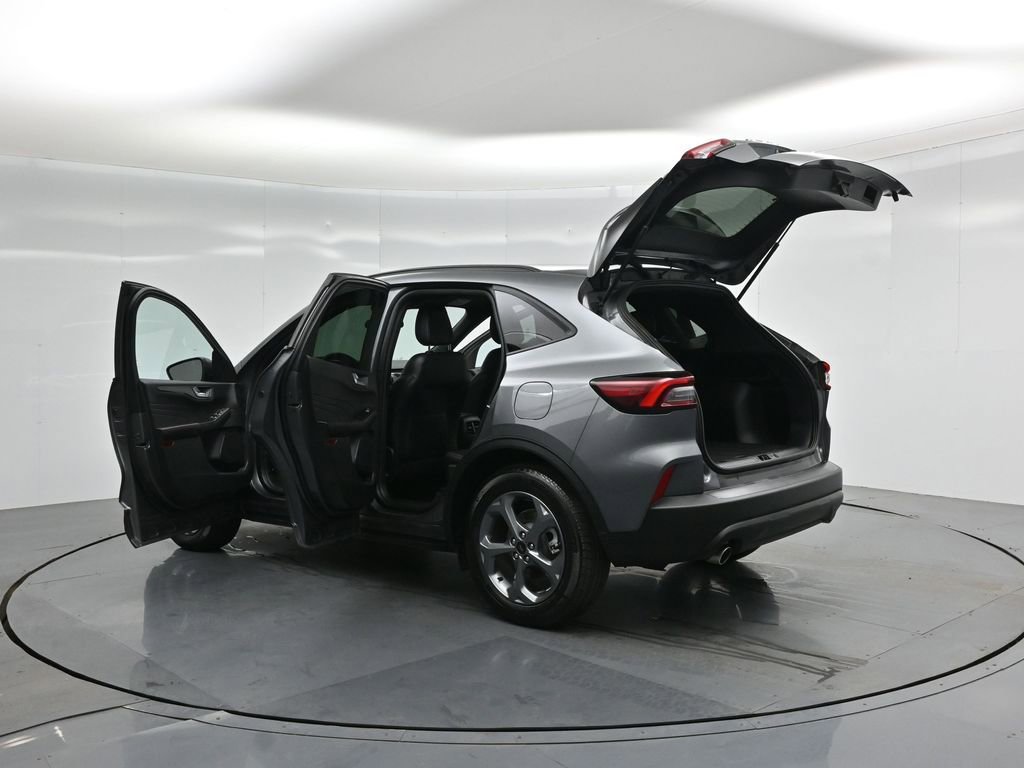 Certified 2025 Ford Escape ST-Line image 32