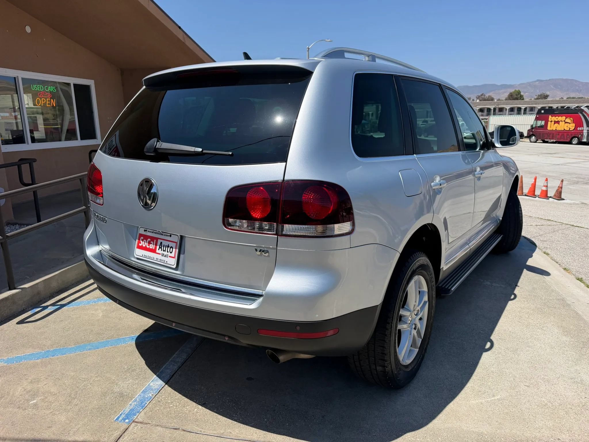 Used 2008 Volkswagen Touareg V6 AWD/4WD image 3