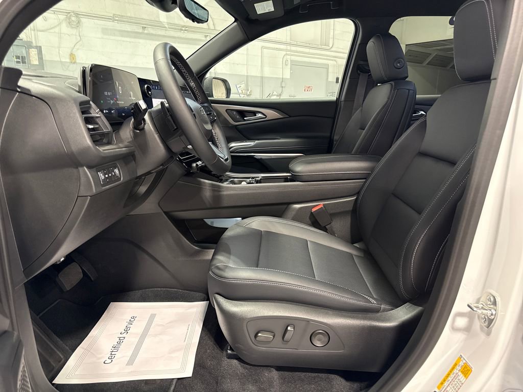 New 2026 Chevrolet Traverse LT w/ Midnight/Sport Edition AWD/4WD image 27