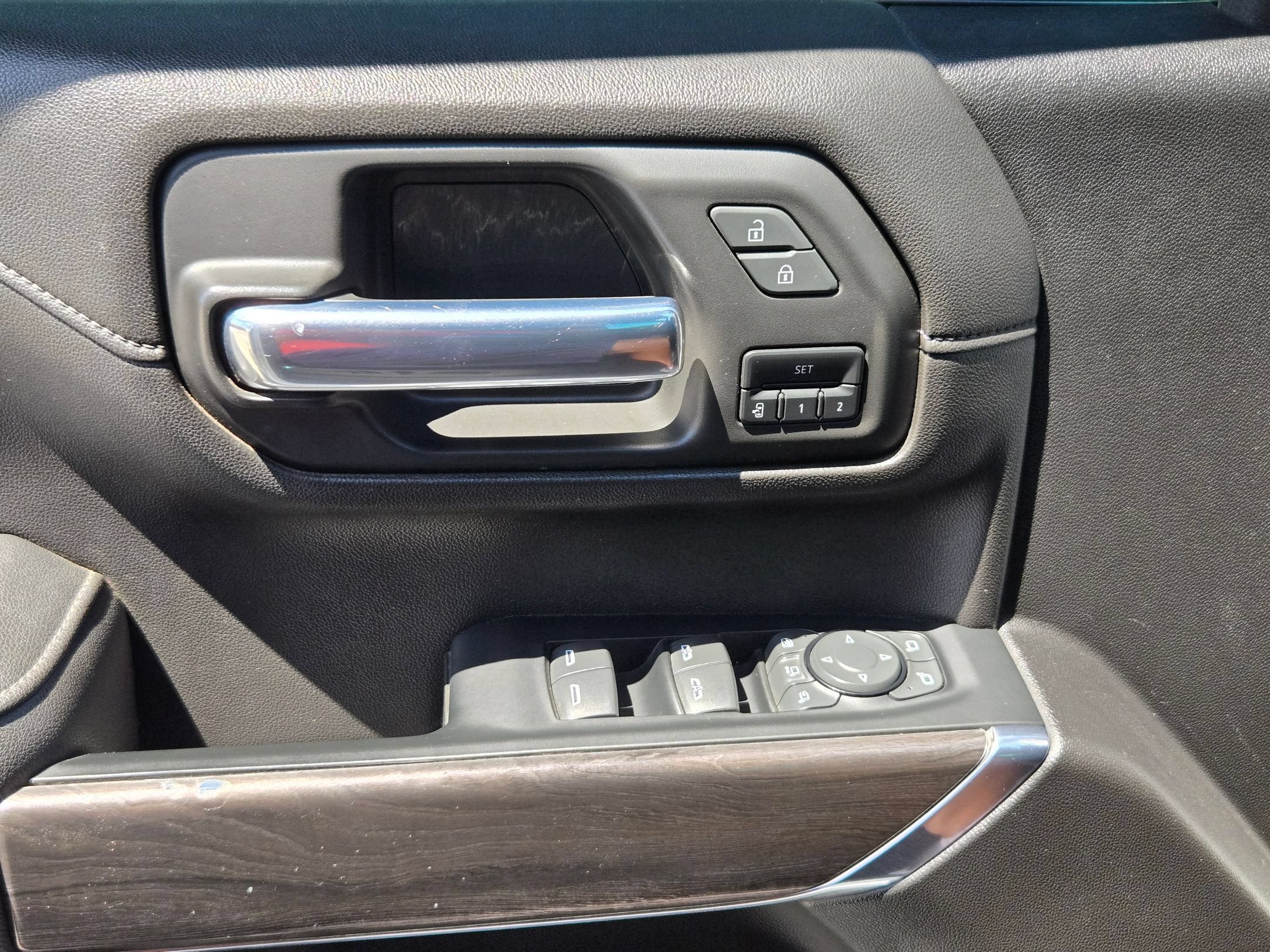Used 2023 Chevrolet Silverado 2500 LTZ w/ LTZ Plus Package AWD/4WD image 11