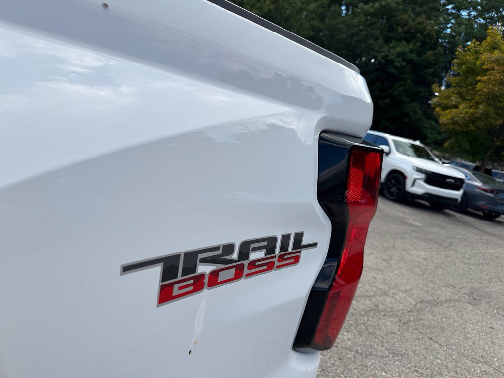 Used 2023 Chevrolet Colorado Trail Boss w/ Advanced Trailering Package AWD/4WD image 21