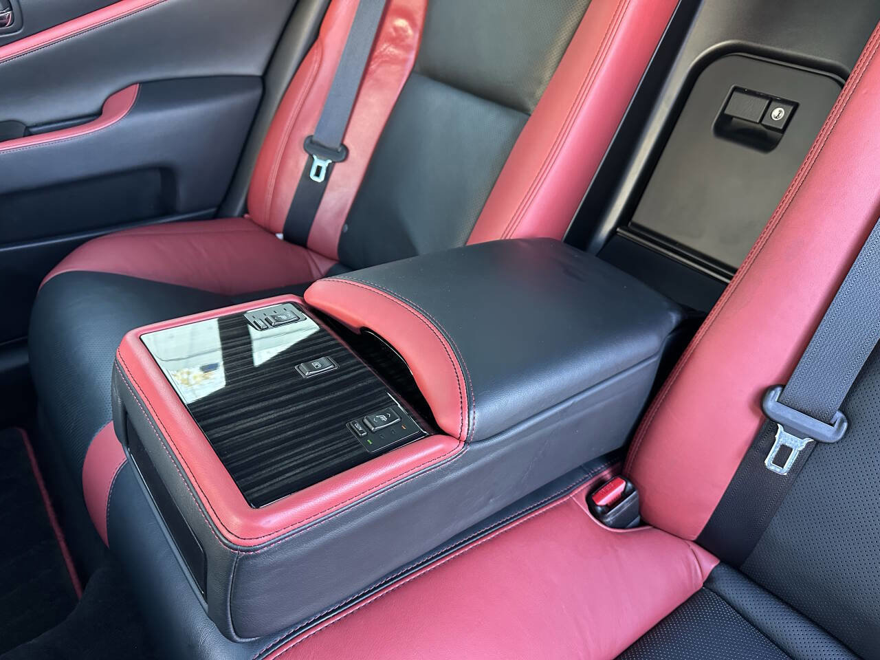 Used 2015 Lexus LS 460 AWD image 39