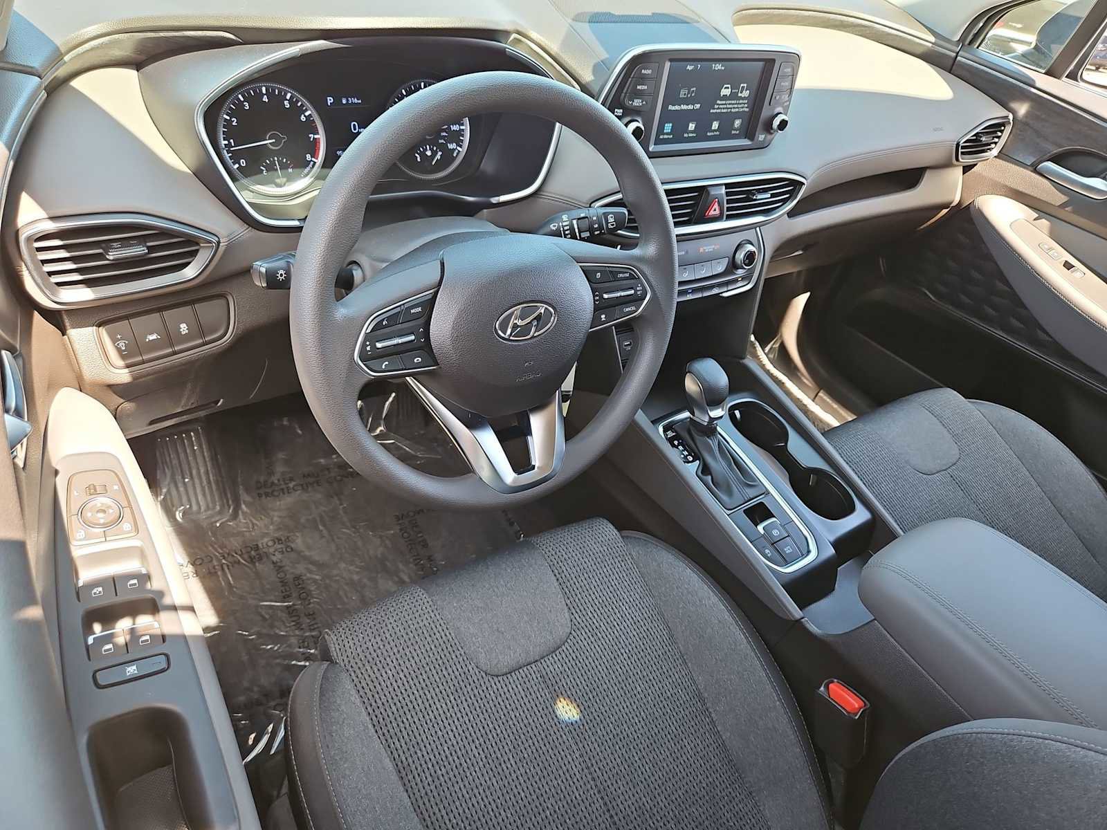 Used 2020 Hyundai Santa Fe SE w/ Cargo Package image 10