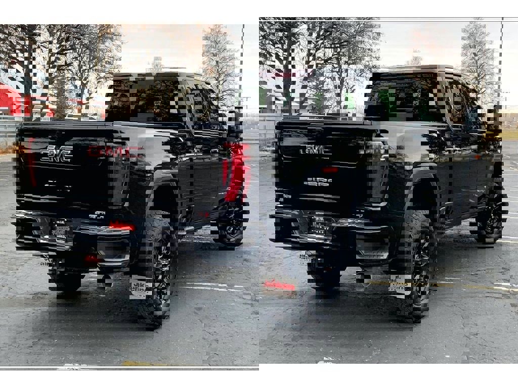 Used 2024 GMC Sierra 2500 AT4 w/ Technology Package image 15