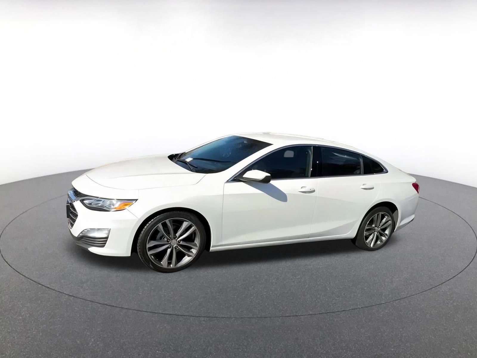 Used 2024 Chevrolet Malibu LT image 8