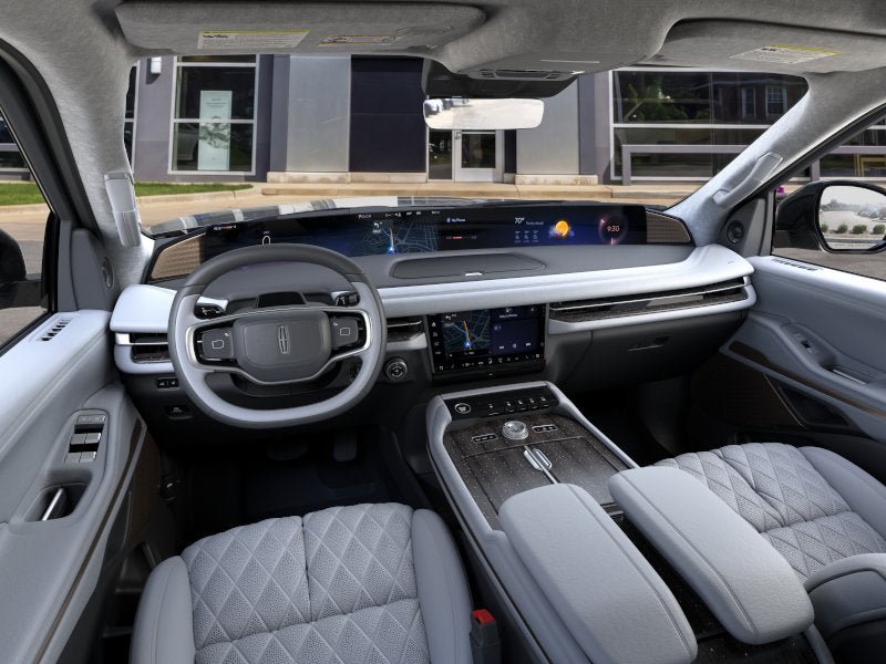 New 2026 Lincoln Navigator L Black Label AWD/4WD image 9