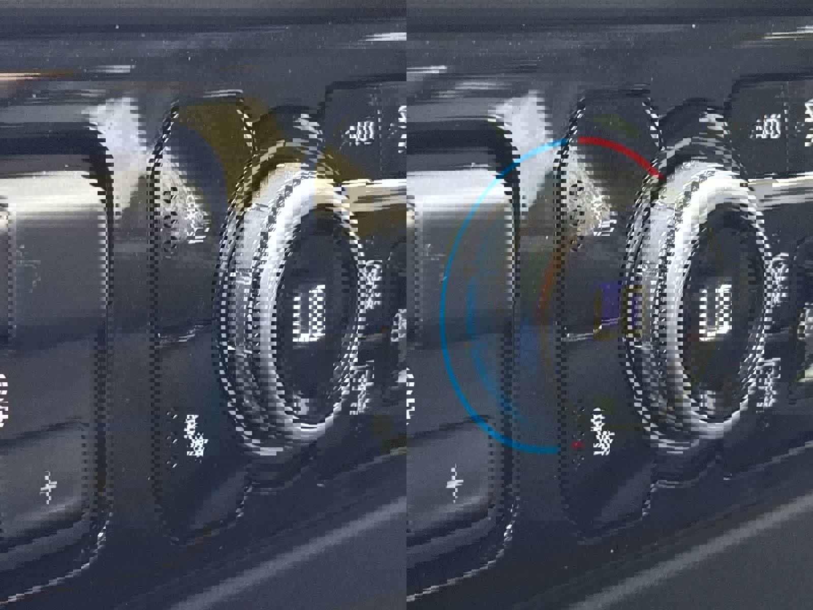 Used 2025 GMC Sierra 1500 Elevation image 37