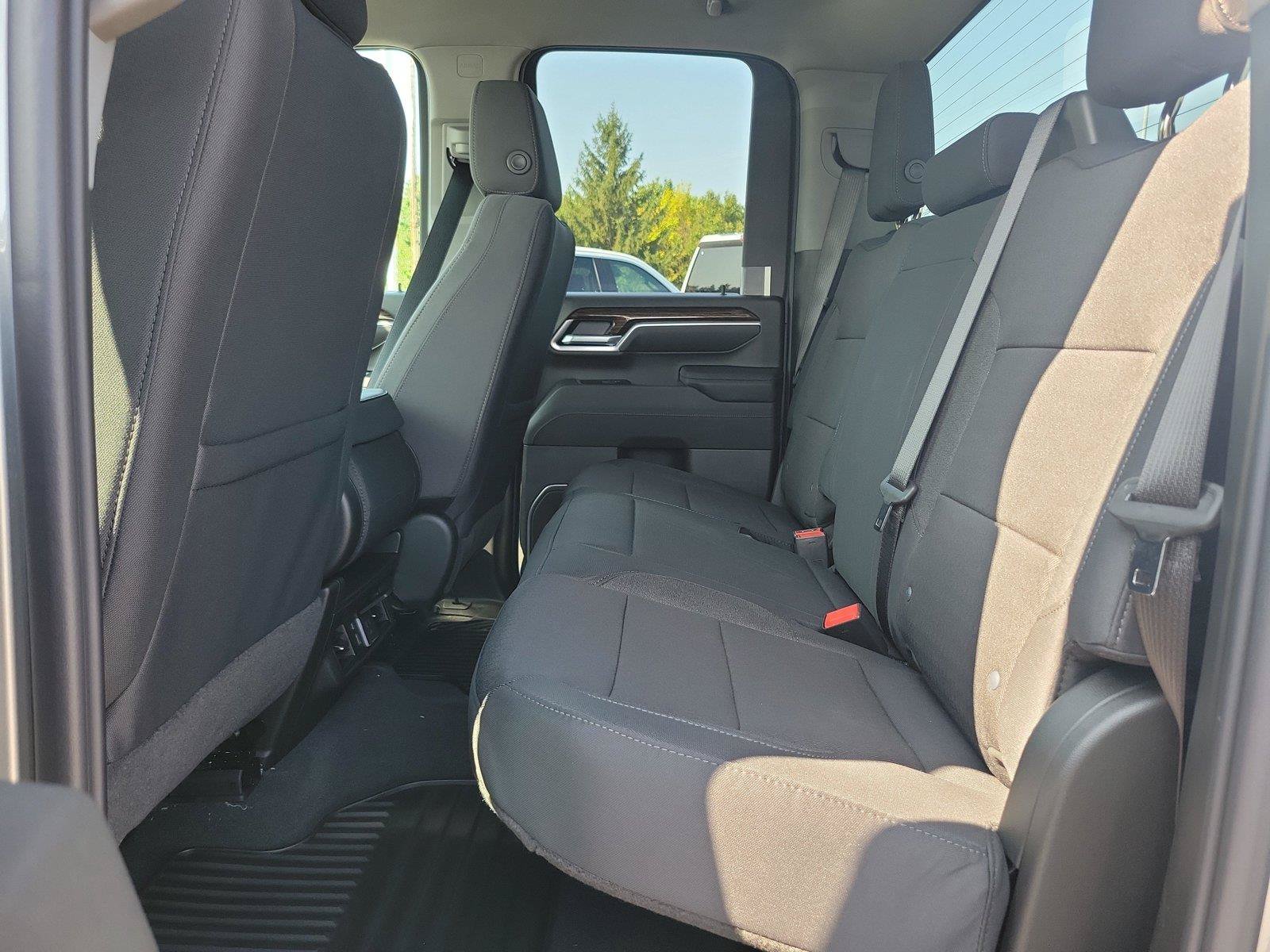 New 2026 GMC Sierra 2500 SLE w/ SLE Value Package; AWD/4WD image 17