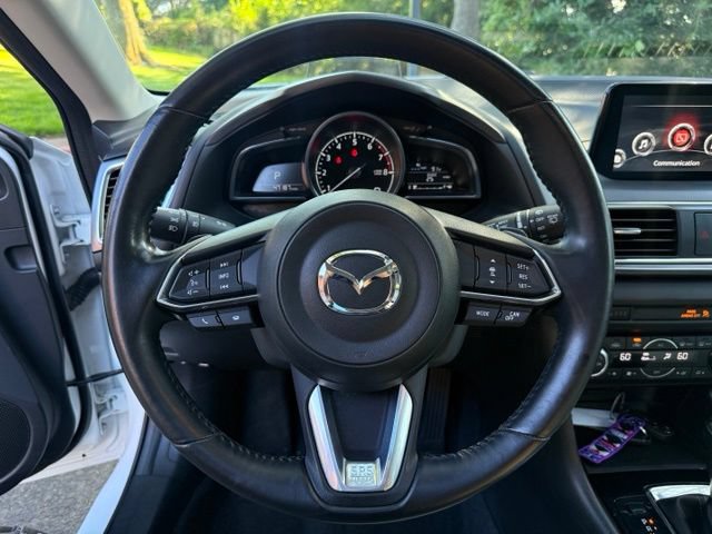 Used 2017 MAZDA MAZDA3 Grand Touring w/ Premium Equipment Package FWD image 19