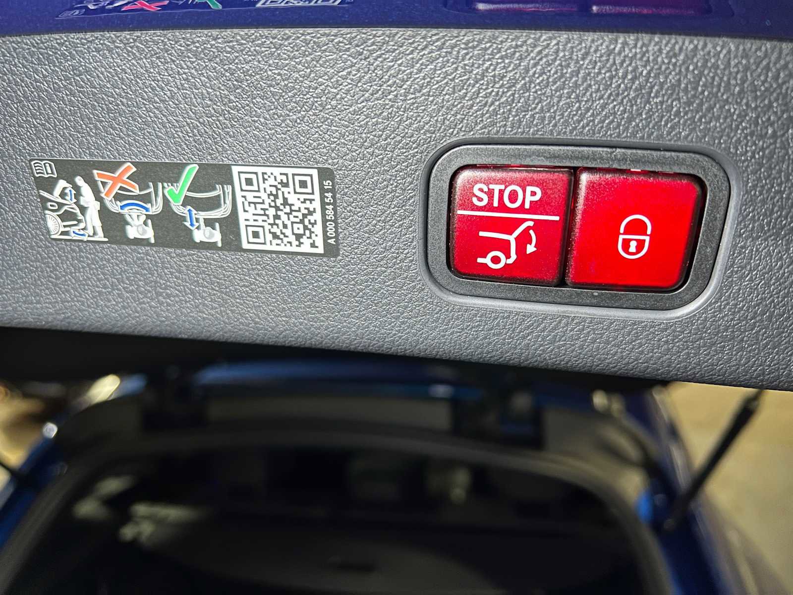 Certified 2025 Mercedes-Benz GLC 300 4MATIC image 19