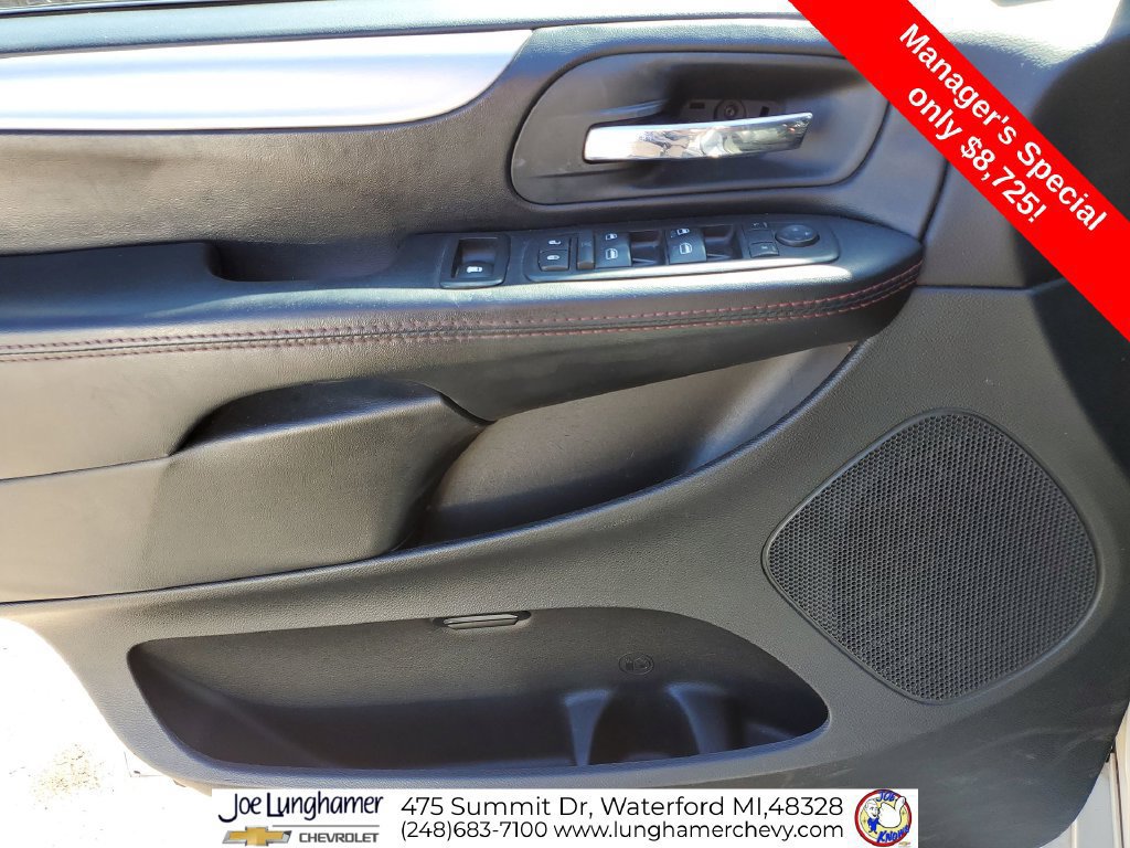 Used 2016 Dodge Grand Caravan R/T FWD image 21