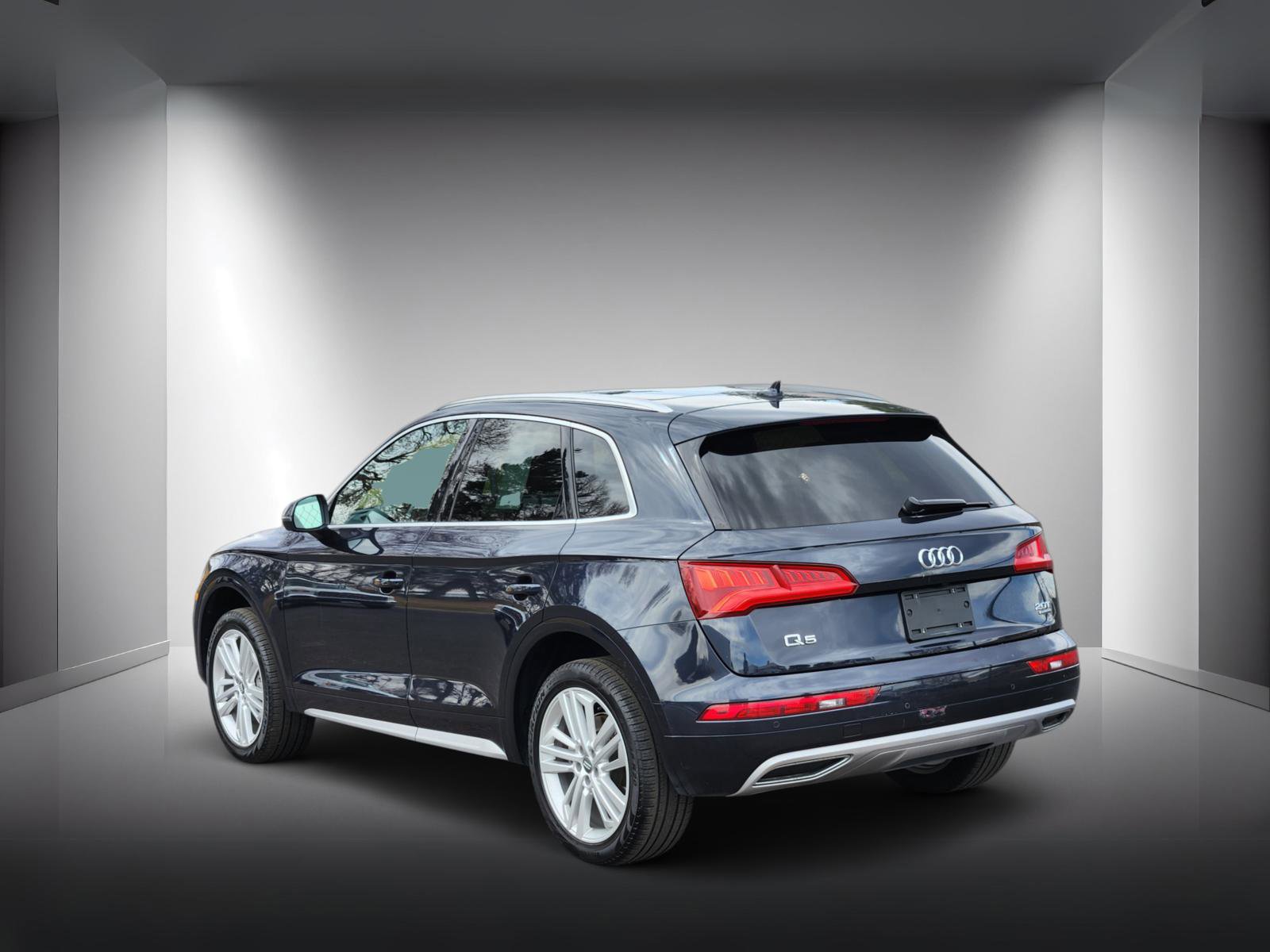 Used 2018 Audi Q5 2.0T Premium Plus image 3