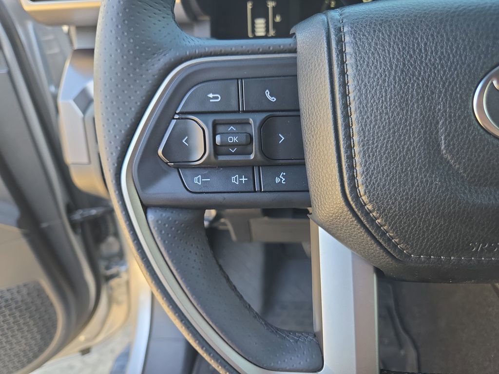 Certified 2025 Toyota 4Runner SR5 image 26