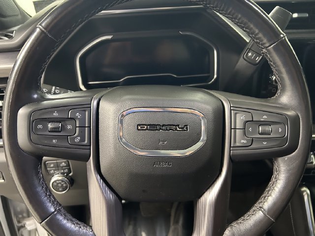 Used 2024 GMC Sierra 2500 Denali Ultimate AWD/4WD image 18
