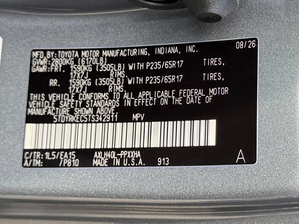 Used 2026 Toyota Sienna XLE FWD image 33