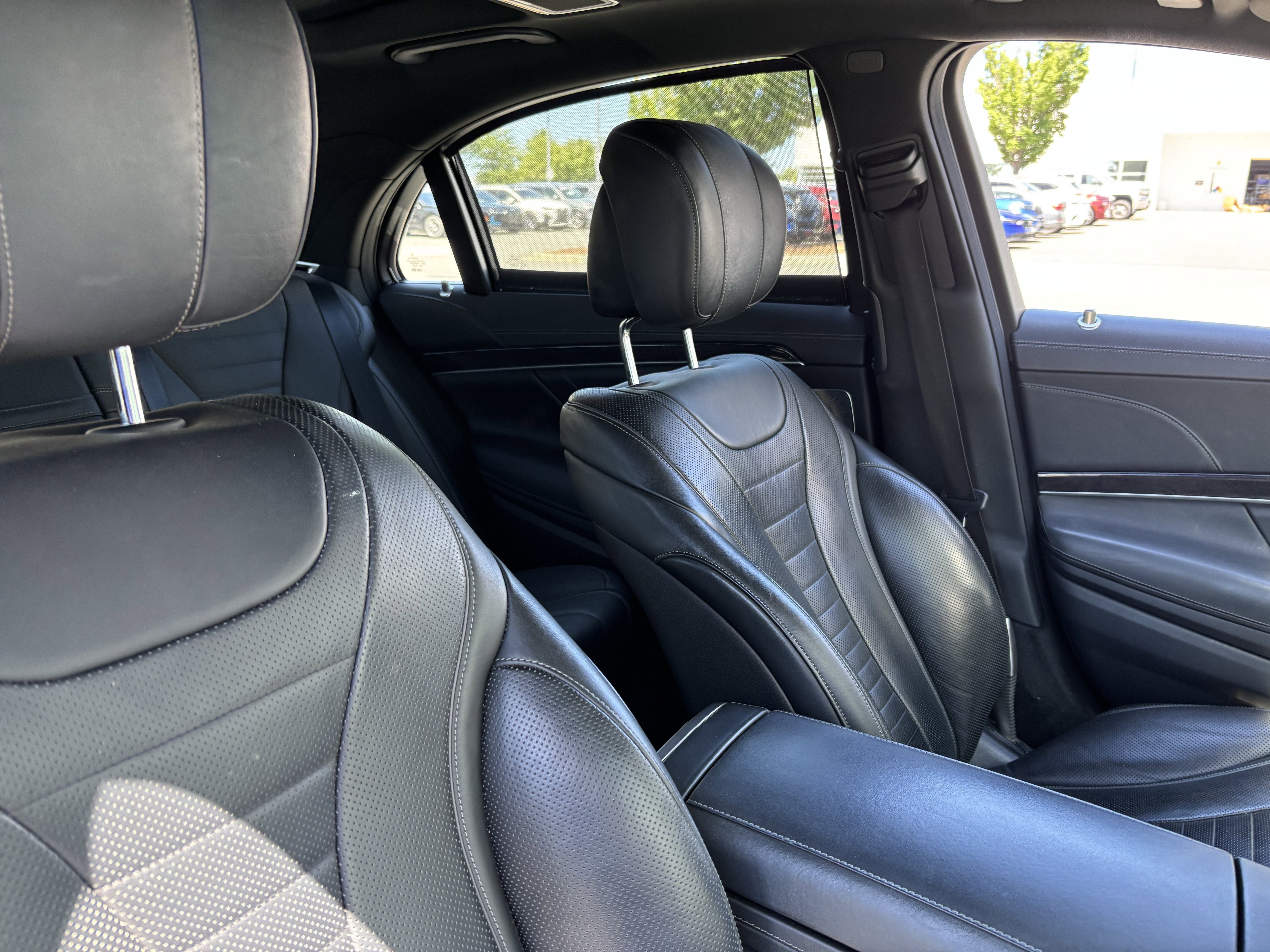 Used 2020 Mercedes-Benz S 560 Sedan image 34