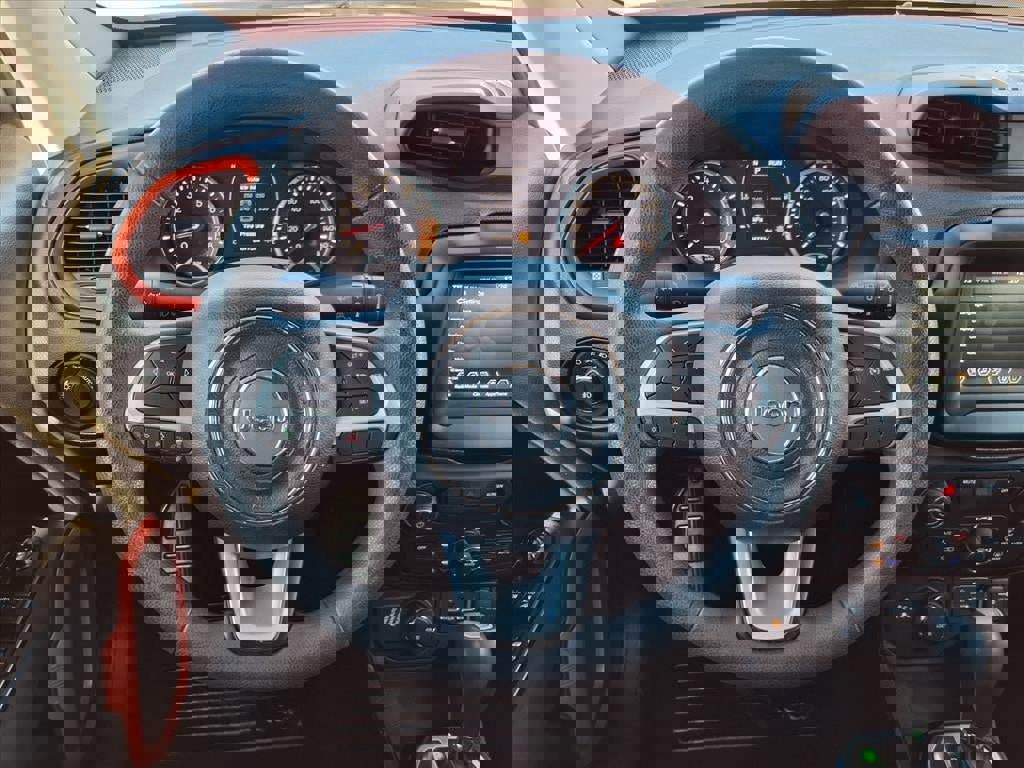 Used 2018 Jeep Renegade Sport w/ Power & Air Group image 14