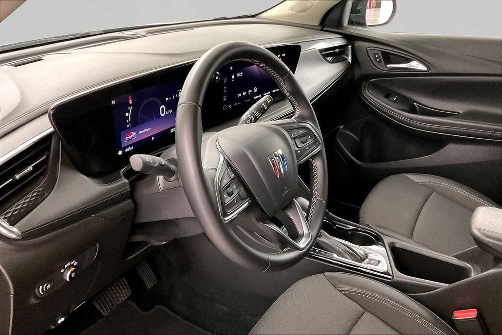 Used 2025 Buick Encore GX Preferred FWD image 14