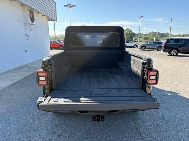 Used 2022 Jeep Gladiator Rubicon w/ LED Lighting Group AWD/4WD image 30