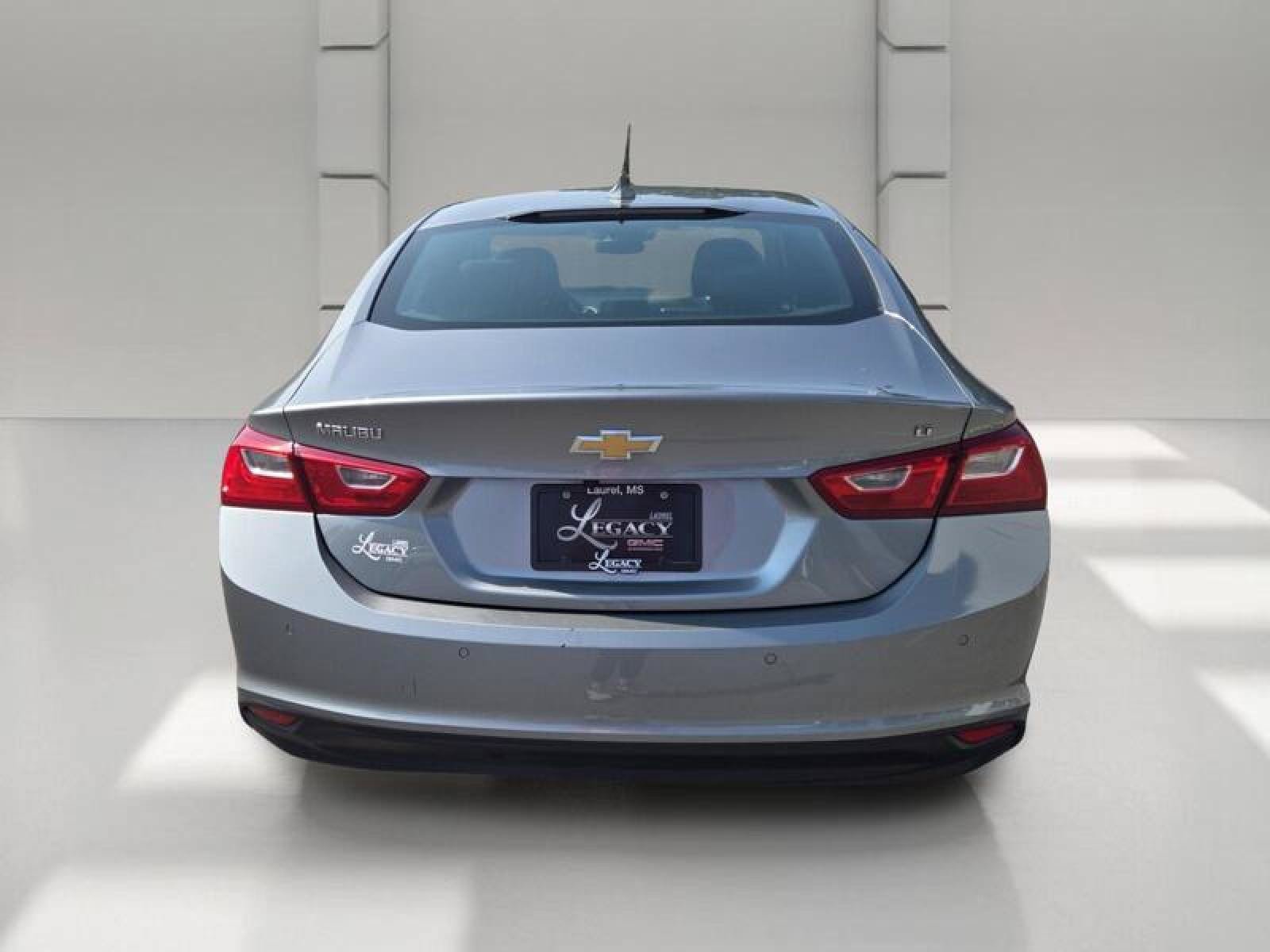 Used 2025 Chevrolet Malibu LT FWD image 6